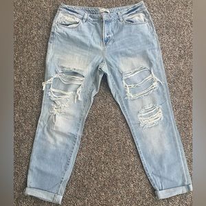 Refuge Light Washed Distressed Jeans
